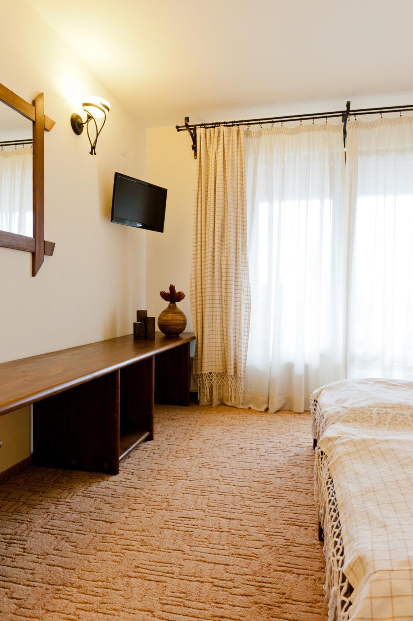 Pensiunea Inima Bucovinei Frasin Kamer foto
