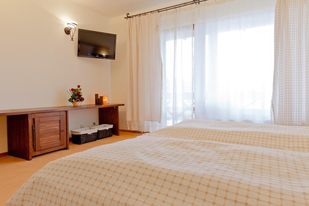 Pensiunea Inima Bucovinei Frasin Buitenkant foto